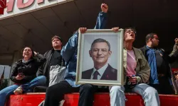 Yeni parti formülü masada: Özel'i hangi riskler bekliyor?
