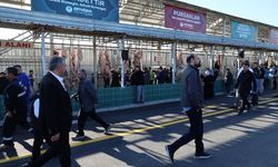 Pursaklar’da kurban kesimi canlı izleniyor