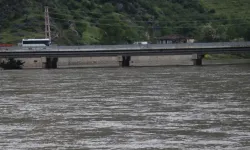 Amasya ve Tokat'ta sel ve taşkın riskine karşı eğitime ara verildi
