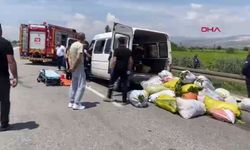 Minibüs, traktöre çarptı: 1 ölü, 3 ağır yaralı