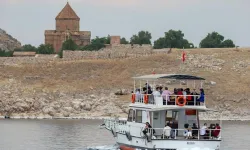 ABD-İsrail’in İran’a yönelik saldırıları Van’da turizmi vurdu
