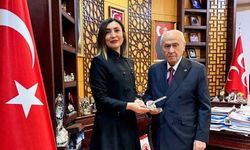Alevi-Bektaşi Kültür ve Cemevi Başkanı Esma Ersin’den MHP Lideri Bahçeli’ye ziyaret