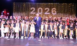 Yenimahalle’de miniklerin mezuniyet heyecanı: Kreşlerde yıl sonu gösterisi