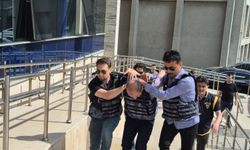 Alkol aldığı yakın arkadaşı bıçakladı; hastanede öldü!