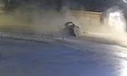 Ankara'da otomobil kamyona çarptı; kaza kamerada: 3 ölü, 1 yaralı