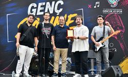 ABB’nin ‘Genç Sahne Genç Ses’ yarışmasında genç müzisyenler sahne aldı