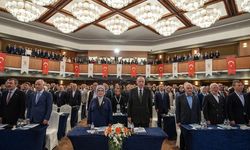 Selvi: AK Partili vekiller ekonomi düzelmeden seçimlere gidilmesini istemiyor