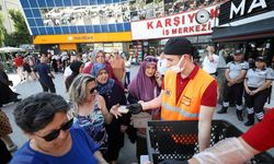 Yenimahalle’de 7 farklı noktada 7 gün aşure dağıtımı