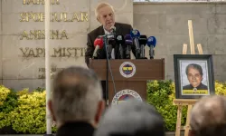 Aziz Yıldırım gözyaşlarına hakim olamadı: 'Yol arkadaşımdı'