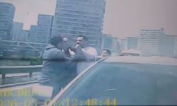 Çakarlı aracıyla trafikte tartıştığı sürücüyü durduran emekli polise 180 bin TL ceza!