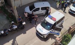 Başından vurulan kadın ağır yaralandı: Evdeki 3 arkadaşı gözaltına alındı