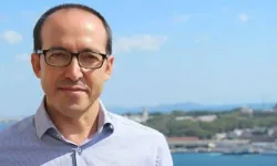 Burhan Sönmez kimdir?