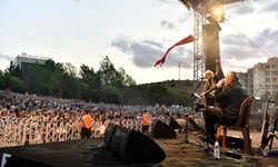 Yeni Türkü, Çayyolu Yaz Sahnesi’nde Ankaralılarla buluştu
