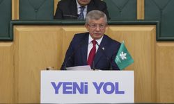 Ahmet Davutoğlu: Bugün yaşananlar adaleti yerle bir etmektedir
