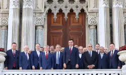 Kritik zirve: Gül, Davutoğlu, Arıkan, Erbakan ve Babacan aynı karede buluştu