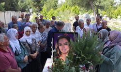 HDP il başkanlığına yapılan saldırıda hayatını kaybeden Deniz Poyraz, mezarı başında anıldı