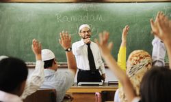 Bakanlık personelinin çocuklarına din eğitimi verilecek!