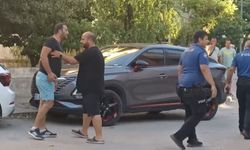 Evinin balkonundan rastgele ateş açan şüpheli yakalandı