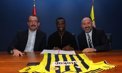 Fenerbahçe, Amara Diouf ile 5 yıllık sözleşme imzaladı
