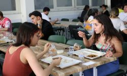 Gençlik Sofrası'nda 297 bin 430 öğün yemek dağıtıldı
