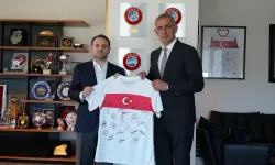 TFF Başkanı, Bakan Gürlek'ten yardım istedi: Milli Takımı eleştirenlere ceza verilsin!