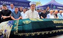 Irmak öğretmen, İzmir'de son yolculuğuna uğurlandı