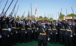 TSK'den ihraç edilen komutanlar için göreve iade kararı