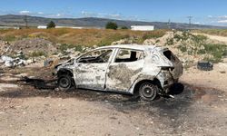 Tartıştığı eşinin otomobilini yaktı