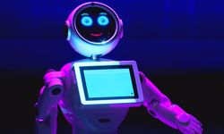 Türkiye'nin ilk robot tiyatrosu tanıtıldı