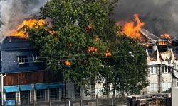 Moskova’da kritik hedef vuruldu: Petrol rafinerisinde yangın, uçuşlarda kısıtlama
