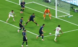Uruguay Federasyonu, erken elenmenin faturasını futbolculara kesti!