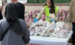 Sincan Belediyesi’nden YKS öğrencileri ve ailelerine simit ve meyve suyu ikramı