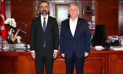 Tahliye olan gazeteci Alican Uludağ'dan Mansur Yavaş'a ziyaret