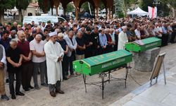 Ayrı şehirlerde yaşayan anne ve oğlu, 2 saat arayla yaşamını yitirdi