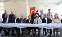 Kimsesiz engelliler için yapılan bakım ve huzurevi inşaatında aşure etkinliği