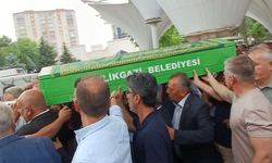 Belediye özel kalem müdürü bisikletten düşüp öldü