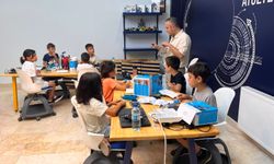 Bilim Sincan'da, geleceğin mühendisleri kendi robotlarını üretiyor