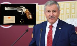 Erdoğan'ın liderlere silah hediyesine tepki: 'AB ülkelerini Esenyurt zannediyor'