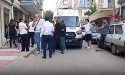 Kötü koku gelen evde, kardeşinin cesediyle 2 gün yaşamış