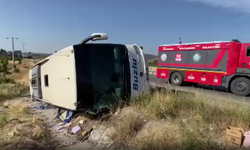 Eskişehir'de yolcu otobüsü şarampole devrildi: 20 yaralı