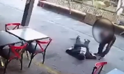 Kalbinden rahatsızlanıp yere yığılan gencin cebindeki parayı çaldı!