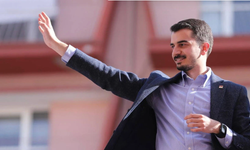 Çankaya Belediye Başkanı Hüseyin Can Güner, havalimanında gözaltına alındı
