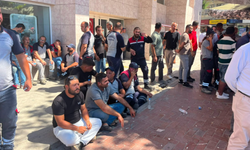 CHP’li İzmir Torbalı Belediyesi işçileri alacakları için iş bıraktı