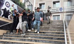 FETÖ yalanıyla 1 günde 3 milyon liralık vurgun yapan sahte polisler yakalandı