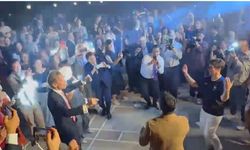 Fransa ve Belçika büyükelçileri, 'Erik Dalı' performansıyla dikkat çekti!