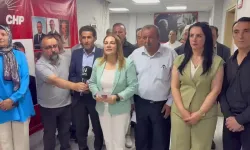 Görevden alınan CHP Hakkari İl Başkanı tebligatı uçak yapıp attı