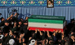 Hamaney’in naaşı, Irak’ın Necef kentinde