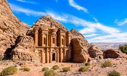 Indiana Jones filminin çekildiği Petra'da 2 bin yıllık hazine bulundu!