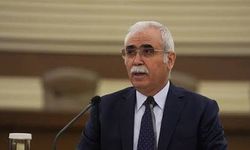 AYM Başkanı Özkaya: Kolay olanı değil, doğru olanı tercih edin