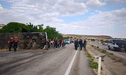 Kırıkkale'de yolcu otobüsü devrildi: 1 ölü, 40 yaralı
